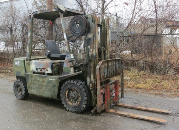 4,000 lb. Cap. Hyster M#H40XL Isuzu Diesel, NEW solid air tires, 3 Stage Mast, Side-shift, Runs Strong!! - Image 5