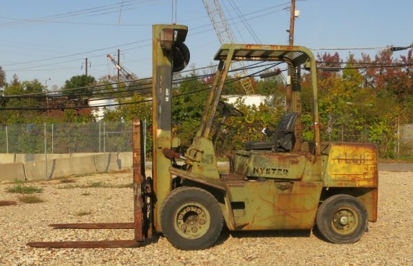 6,000 lb. Cap. Hyster M#H60XL Isuzu Diesel, Dual solid air tires, 3 Stage Mast, Side-shift only 4,372 original Hours!! - Image 7