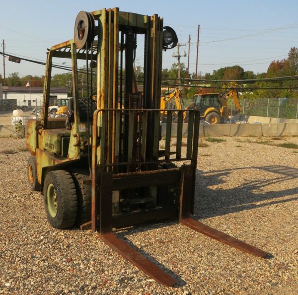 6,000 lb. Cap. Hyster M#H60XL Isuzu Diesel, Dual solid air tires, 3 Stage Mast, Side-shift only 4,372 original Hours!! - Image 4