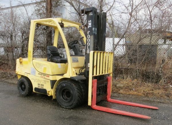 6,000 lb. Cap. Hyster M#H60FTM Yanmar Diesel, Dual air tires, 3 Stage Mast, Side-shift only 2,723 Original Hours!! - Image 2