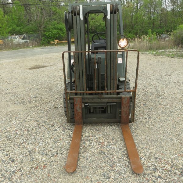 4,000 lb. Cap. Hyster M#H40XM Isuzu Diesel, solid air tires, 3 Stage Mast, Side-Shift, 2,717 Hrs!! - Image 8
