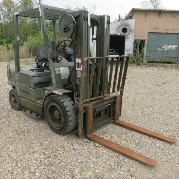 4,000 lb. Cap. Hyster M#H40XM Isuzu Diesel, solid air tires, 3 Stage Mast, Side-Shift, 2,717 Hrs!! - Image 7