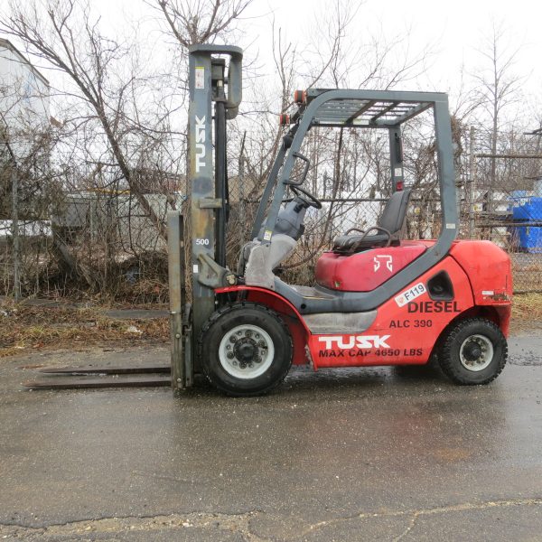 5,000 lb. Cap. Tusk/Komatsu Yanmar Diesel, NEW air tires, See-thru Mast, Side-shift, 3,000 Hrs!! - Image 8