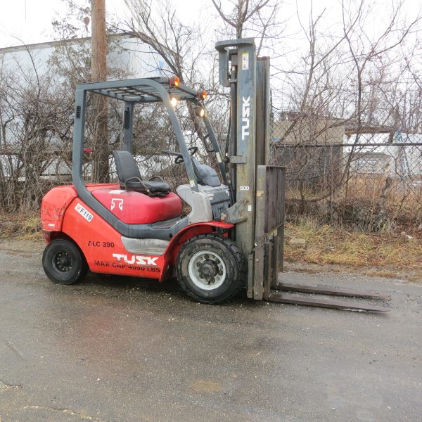 5,000 lb. Cap. Tusk/Komatsu Yanmar Diesel, NEW air tires, See-thru Mast, Side-shift, 3,000 Hrs!! - Image 4