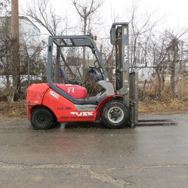 5,000 lb. Cap. Tusk/Komatsu Yanmar Diesel, NEW air tires, See-thru Mast, Side-shift, 3,000 Hrs!! - Image 3