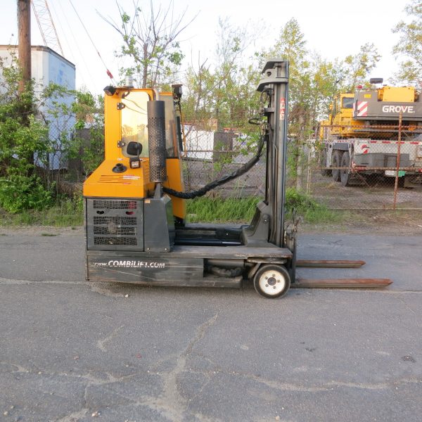 6,000# 4 Directional Combilift M#C6000, Propane, 2011' with only 1,665 Original Hours!! Runs like a NEW one!! - Image 8