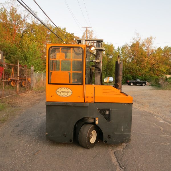 6,000# 4 Directional Combilift M#C6000, Propane, 2011' with only 1,665 Original Hours!! Runs like a NEW one!! - Image 4