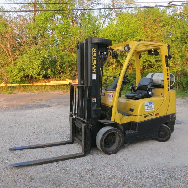 6,000 lb. Cap. Hyster M#S60FT, LP, QUAD 4 Stage Mast to 20' Side-shift Runs great and cheap too!!