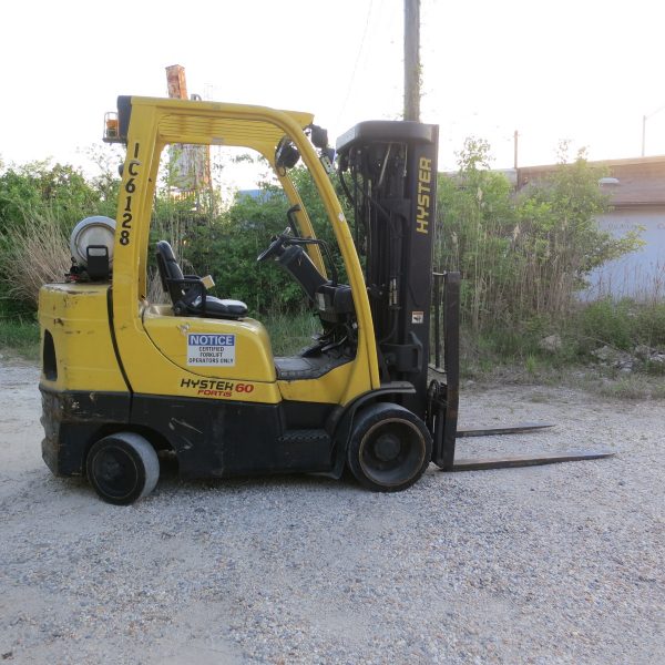 6,000 lb. Cap. Hyster M#S60FT, LP, QUAD 4 Stage Mast to 20' Side-shift Runs great and cheap too!! - Image 4
